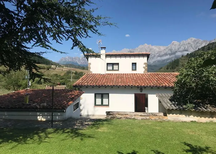 Cottage house